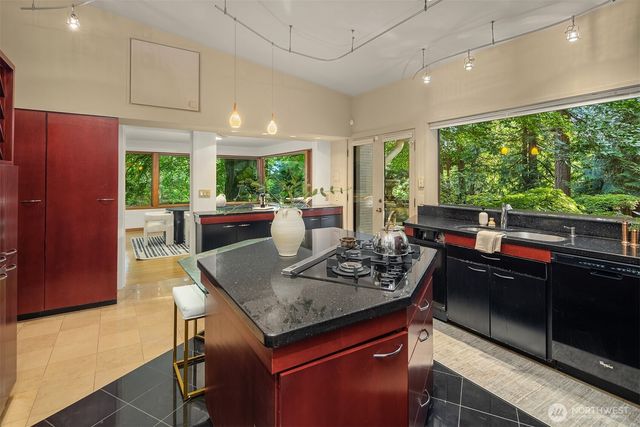 1919 SW 170th Street, Normandy Park, WA 98166