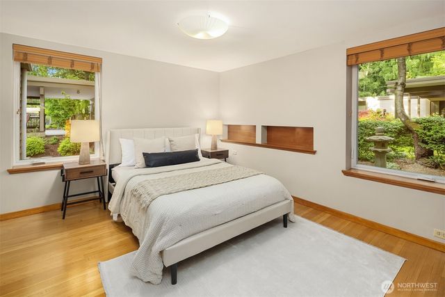 1919 SW 170th Street, Normandy Park, WA 98166