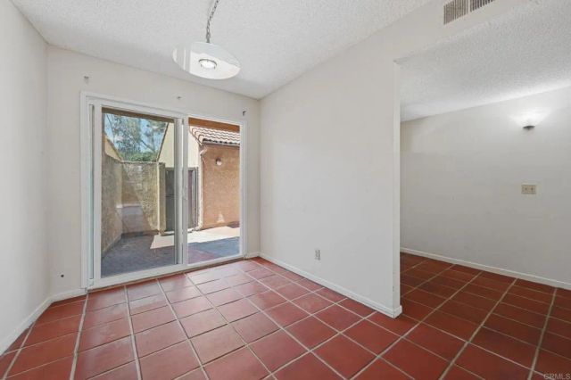 2041 Avenue Of The Trees, Carlsbad, CA 92008