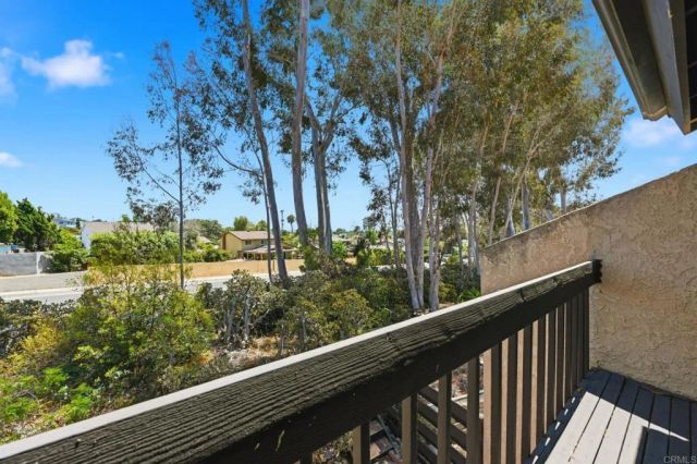 2041 Avenue Of The Trees, Carlsbad, CA 92008