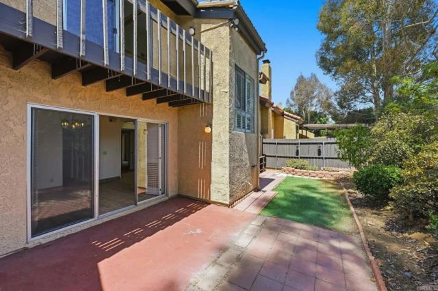 2041 Avenue Of The Trees, Carlsbad, CA 92008