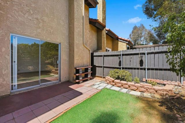 2041 Avenue Of The Trees, Carlsbad, CA 92008