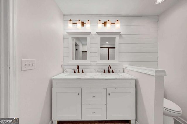 740 Tara Circle, Atlanta, GA 30354