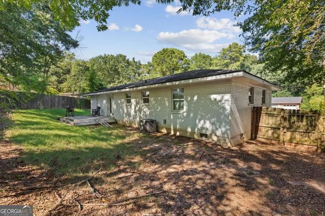 740 Tara Circle, Atlanta, GA 30354