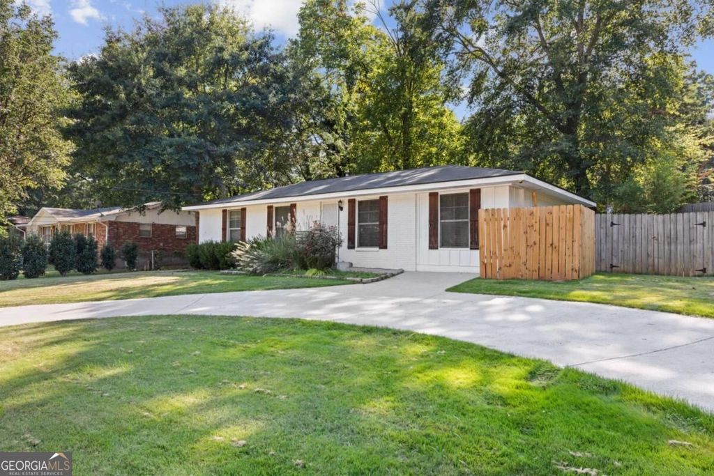 740 Tara Circle, Atlanta, GA 30354 — photo 2