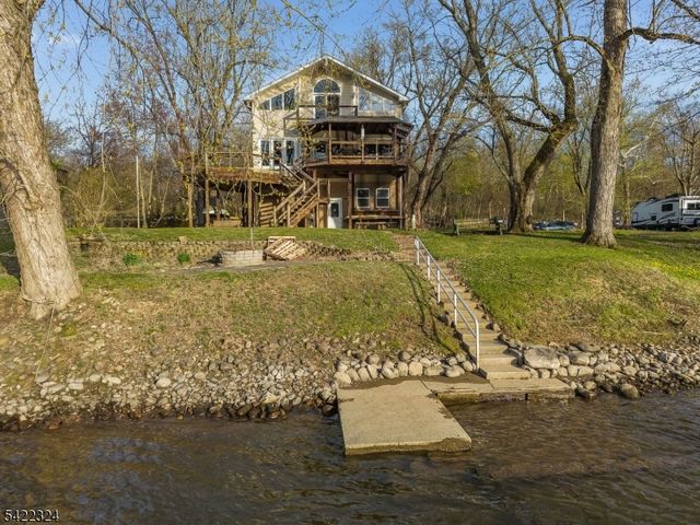 9 Riveredge Ln, Harmony Twp., NJ 08865