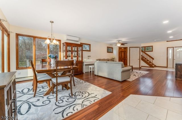 9 Riveredge Ln, Harmony Twp., NJ 08865