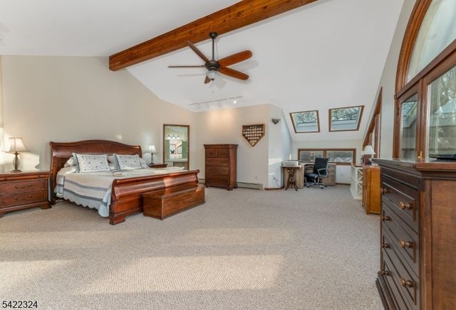 9 Riveredge Ln, Harmony Twp., NJ 08865