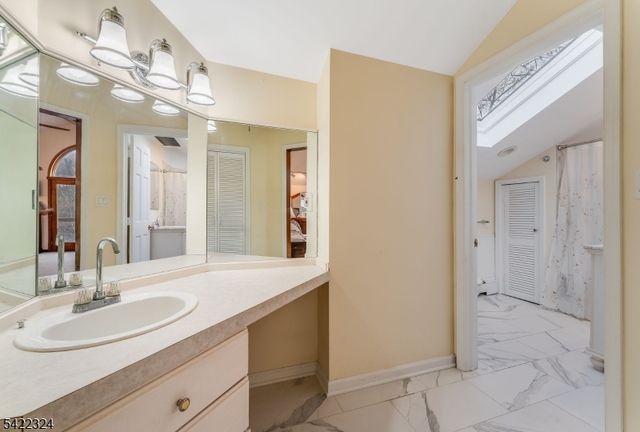 9 Riveredge Ln, Harmony Twp., NJ 08865