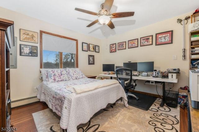 9 Riveredge Ln, Harmony Twp., NJ 08865