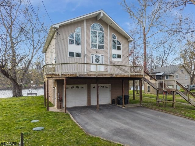 9 Riveredge Ln, Harmony Twp., NJ 08865