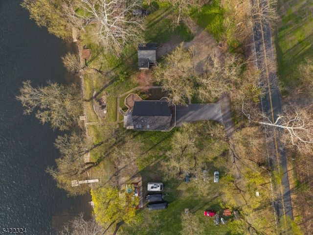 9 Riveredge Ln, Harmony Twp., NJ 08865