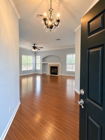 8004 Laurel Hill Drive, Shreveport, LA 71115