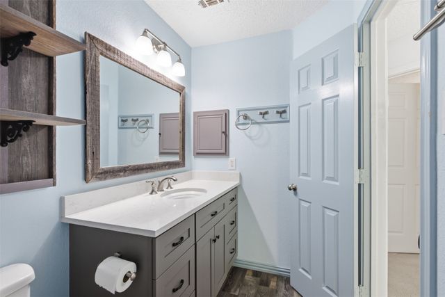 140 Woodcreek Drive, Rockwall, TX 75032