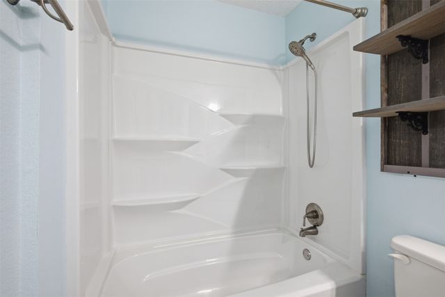 140 Woodcreek Drive, Rockwall, TX 75032