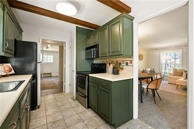 5831 W 87th Terrace, Overland Park, KS 66207