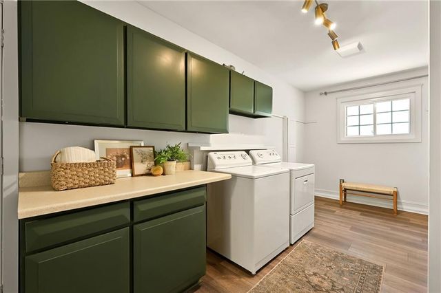 5831 W 87th Terrace, Overland Park, KS 66207