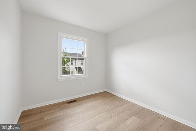 14414 FOUR CHIMNEY DR, Centreville, VA 20120