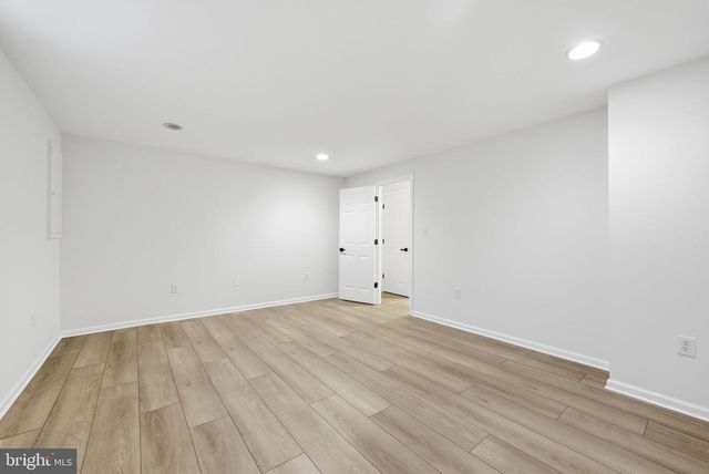 14414 FOUR CHIMNEY DR, Centreville, VA 20120
