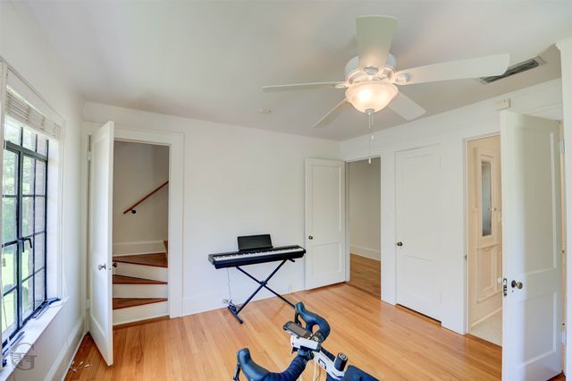 920 Ockley Drive, Shreveport, LA 71106