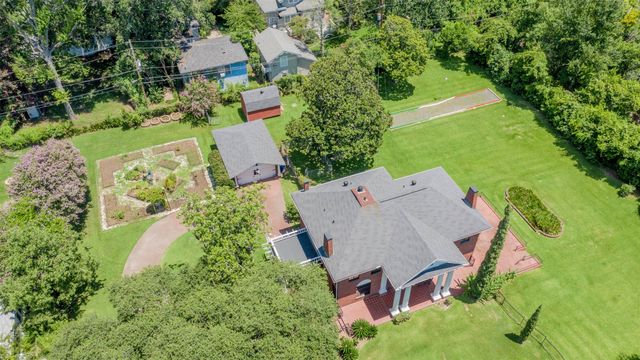 920 Ockley Drive, Shreveport, LA 71106