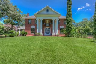 920 Ockley Drive, Shreveport, LA 71106
