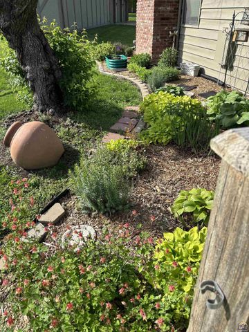 4215 Wimbledon DR, Lawrence, KS 66047