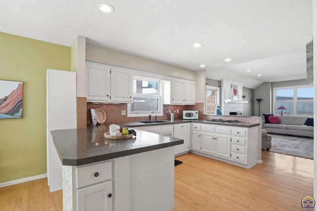 4215 Wimbledon DR, Lawrence, KS 66047