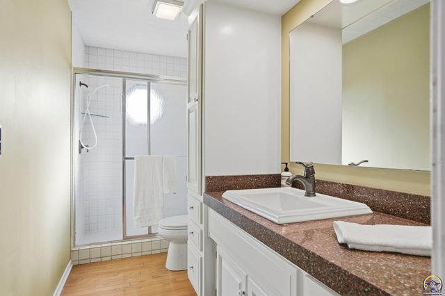 4215 Wimbledon DR, Lawrence, KS 66047