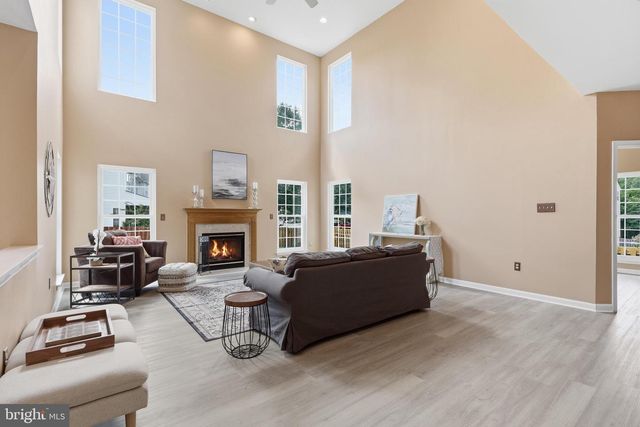 12337 GRIMSBY LN, Bristow, VA 20136