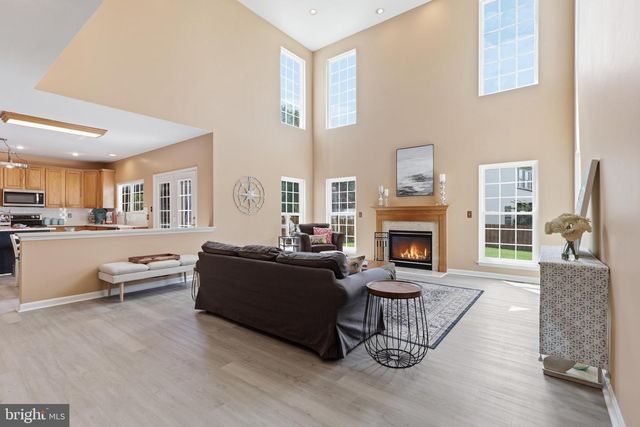 12337 GRIMSBY LN, Bristow, VA 20136