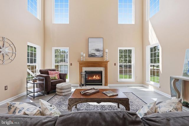 12337 GRIMSBY LN, Bristow, VA 20136