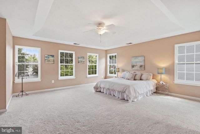 12337 GRIMSBY LN, Bristow, VA 20136