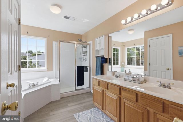 12337 GRIMSBY LN, Bristow, VA 20136