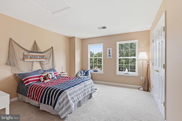12337 GRIMSBY LN, Bristow, VA 20136