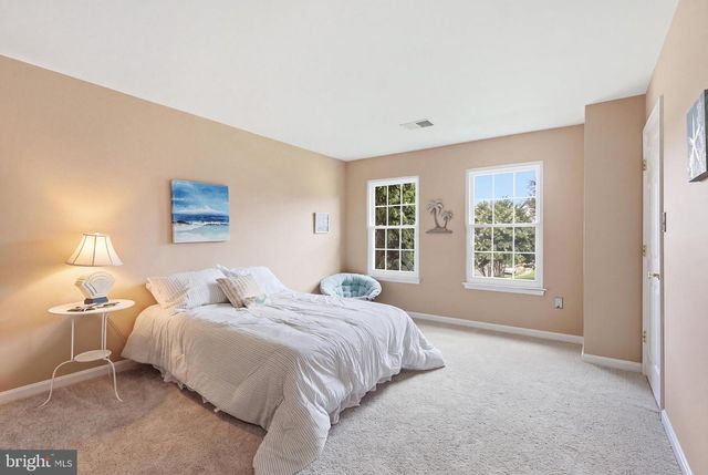 12337 GRIMSBY LN, Bristow, VA 20136