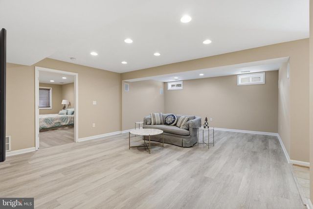 12337 GRIMSBY LN, Bristow, VA 20136