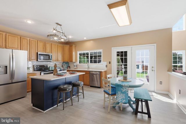 12337 GRIMSBY LN, Bristow, VA 20136