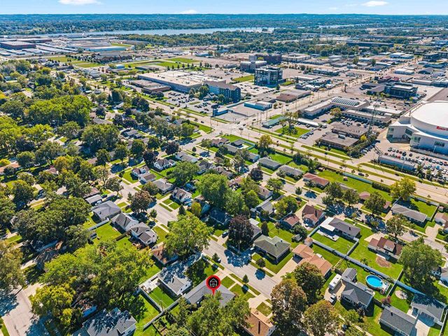 1086 THORNDALE STREET, Green Bay, WI 54304