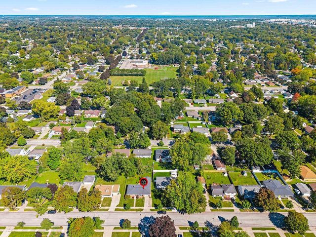 1086 THORNDALE STREET, Green Bay, WI 54304