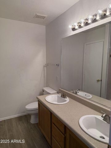 814 N MARBLE Street, Gilbert, AZ 85234