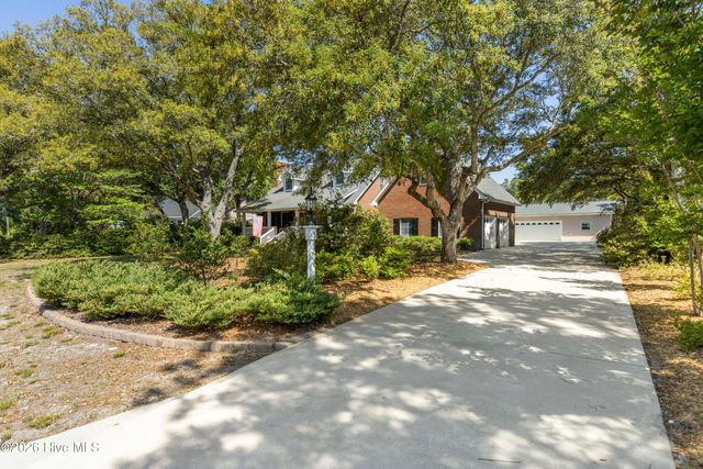 6002 Robert Ruark Drive SE, Boiling Spring Lakes, NC 28461