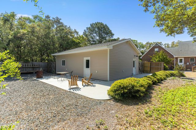 6002 Robert Ruark Drive SE, Boiling Spring Lakes, NC 28461