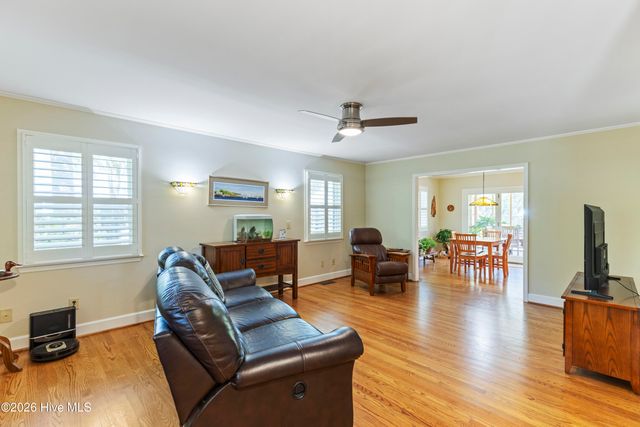 6002 Robert Ruark Drive SE, Boiling Spring Lakes, NC 28461