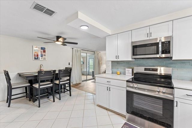 10914 OAKDALE AVENUE, Port Richey, FL 34668