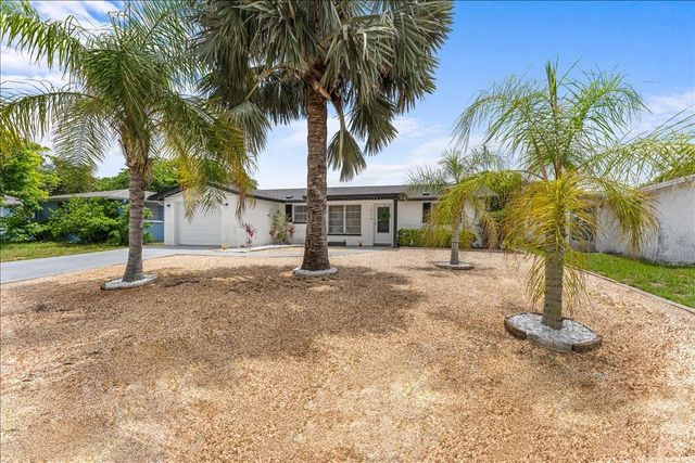 10914 OAKDALE AVENUE, Port Richey, FL 34668