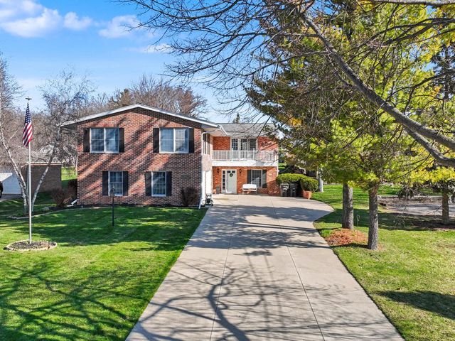 25922 Loomis ROAD, Waterford, WI 53185