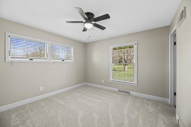 25922 Loomis ROAD, Waterford, WI 53185