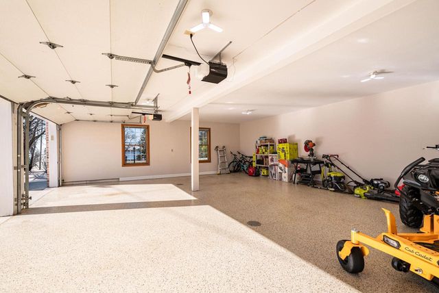 25922 Loomis ROAD, Waterford, WI 53185