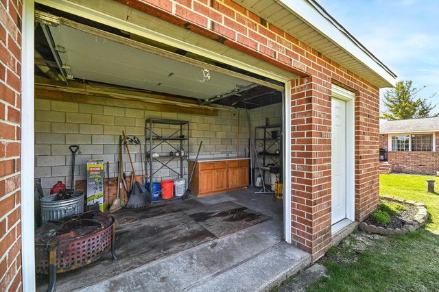 25922 Loomis ROAD, Waterford, WI 53185
